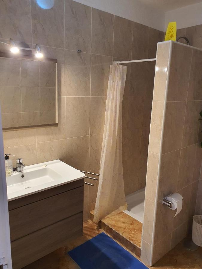 Floritas Sunrises Apartment อาโรนา ภายนอก รูปภาพ