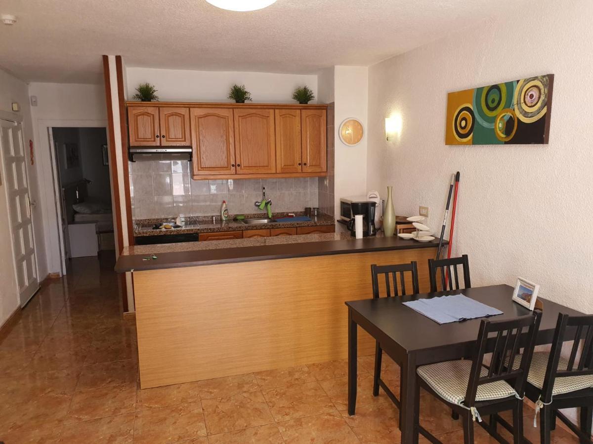 Floritas Sunrises Apartment อาโรนา ภายนอก รูปภาพ